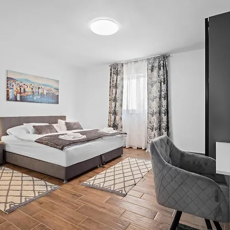 Camelie Near Barban For 10 People With Playground For Children, Fitness & Pet Friendly Villa Grandici